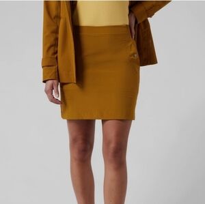 Athleta Vienna Cargo Skort Size 10